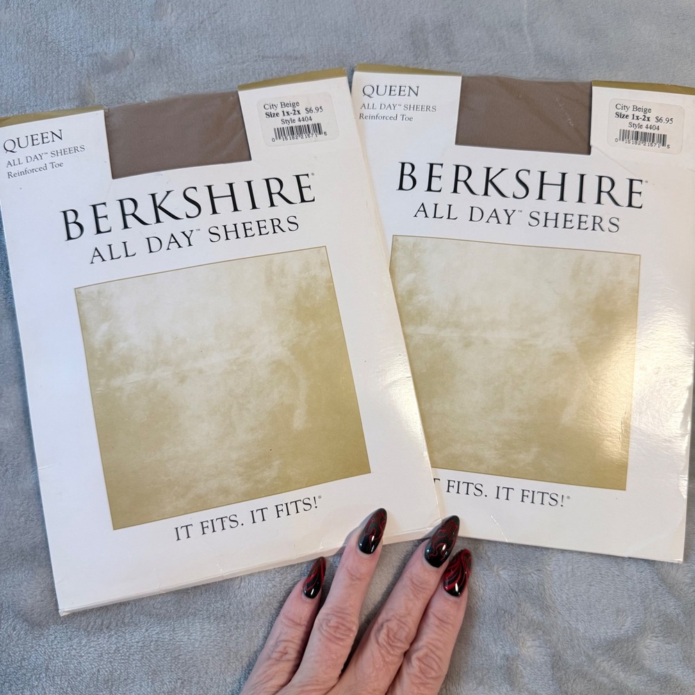 Vintage Berkshire All Day Sheers Pantyhose 1X-2X City Beige 4404 NOS Lot of 2